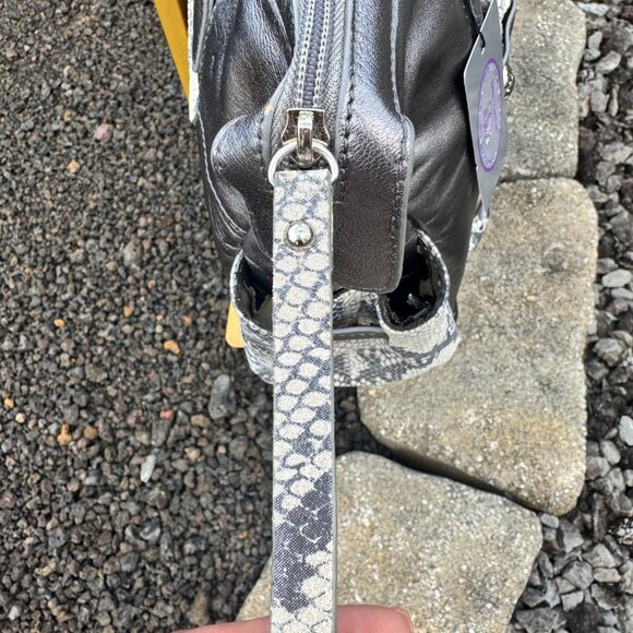 Sharif Metallic Silver & Snakeskin Tote w/ Matching Wristlet NWOT with Flaws - Picture 12 of 17